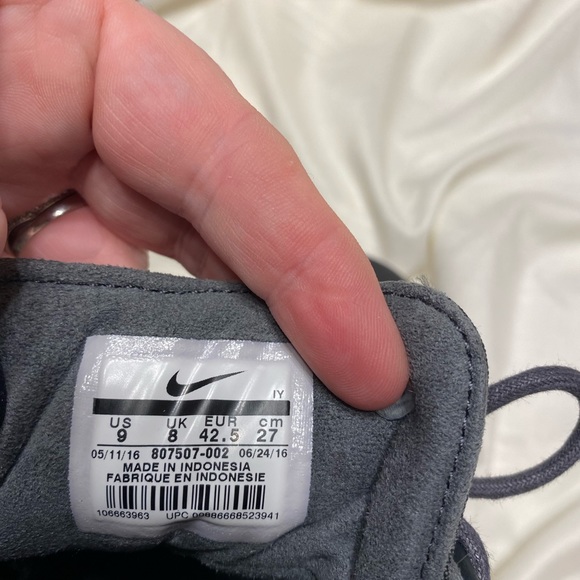 Nike N7 - Picture 2 of 4